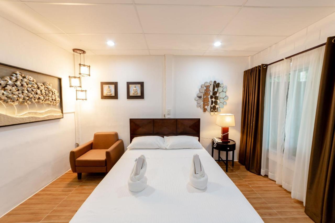 Madison Garden And Residences Panglao Exterior foto